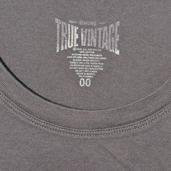 Torrid true vintage vampire Minnie mouse raglan shirt size 00 - Picture 3 of 4